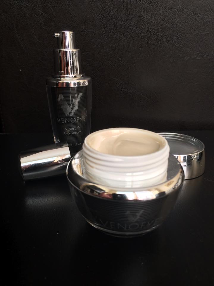 Venofye ViperLift Bio Mask and Serum with lids off