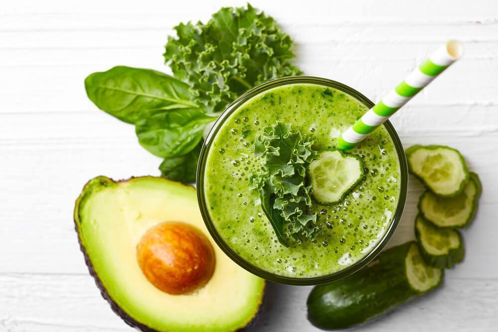 kale and avocado smoothie