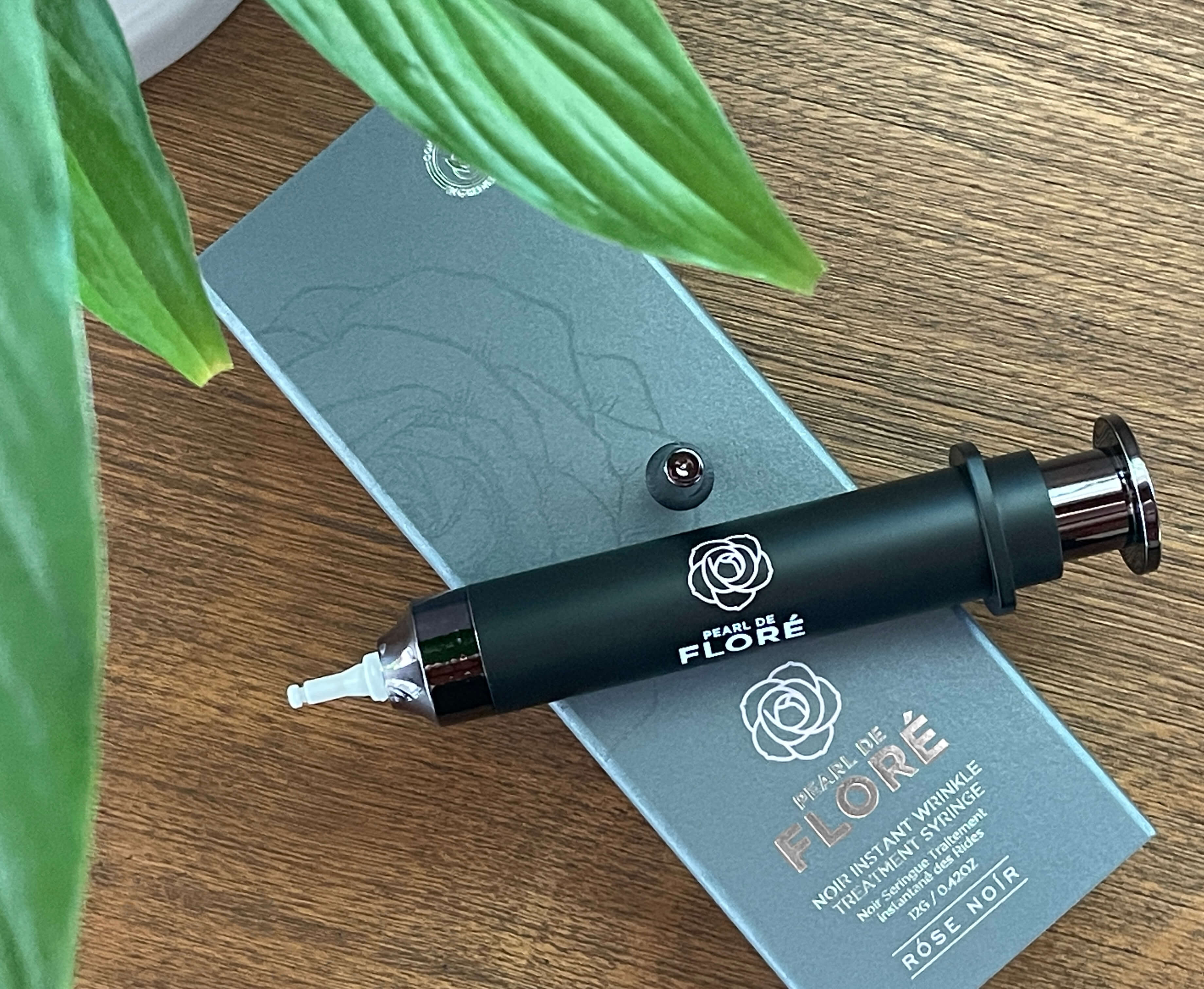 Rose de Noir syringe