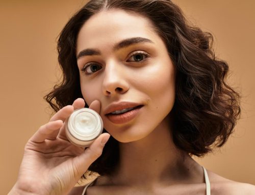 A Berry Merry Glow: Trying the Avinichi Mulberry Collection for the Holidays